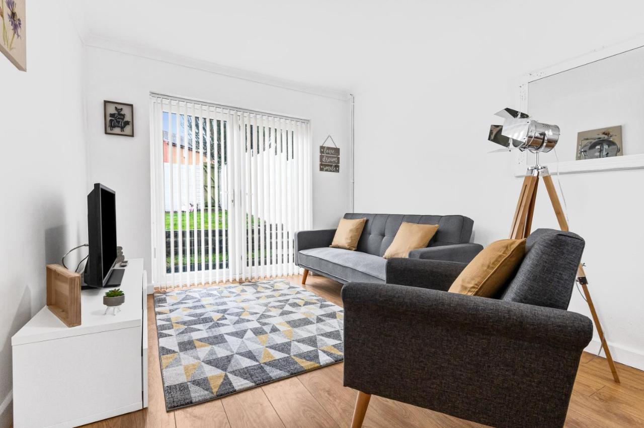 Off Road Parking, Garden, Tv'S In Bedrooms Morriston Dış mekan fotoğraf